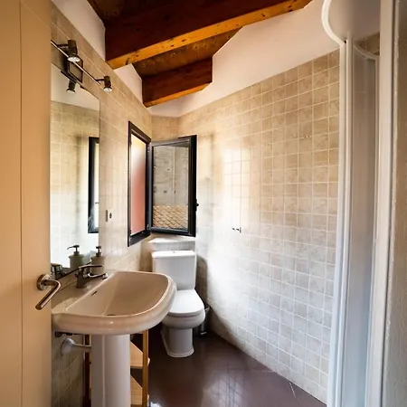 Apartment Atic Duplex Amb Encant A 10 Minuts De L' Estany *